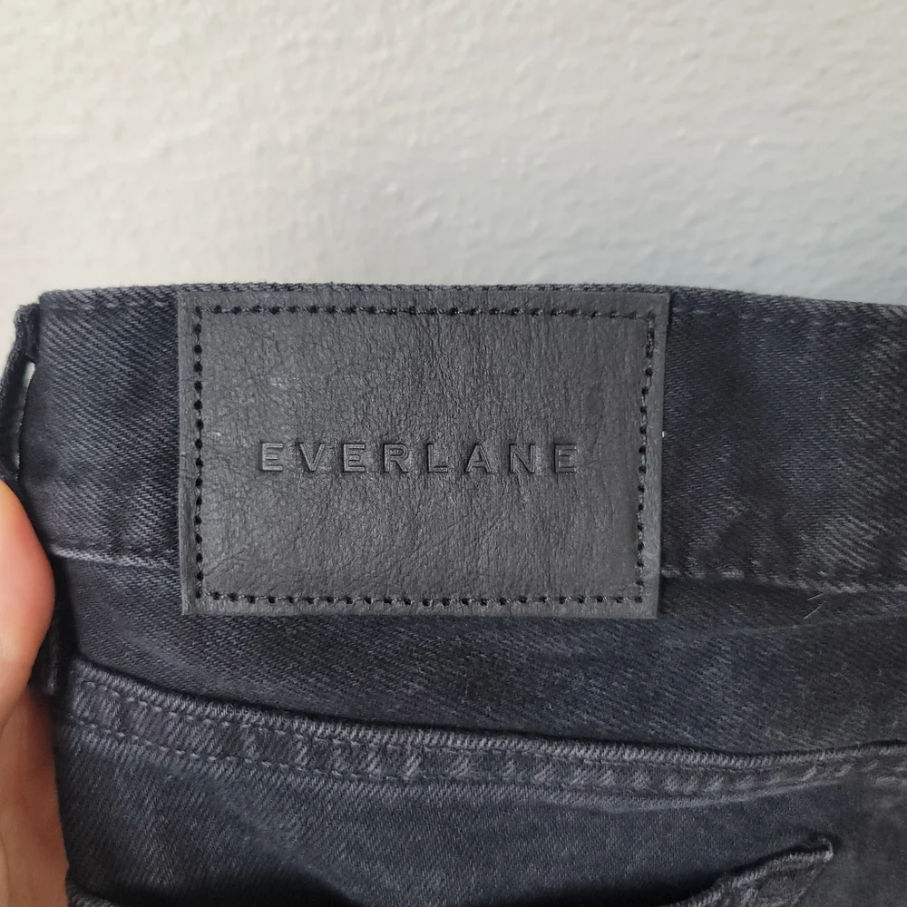 NWT Everlane The Slim Fit Jean, Size 28 x 32, Color Washed Black